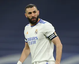 Voici à quoi ressemble la femme de Karim Benzema