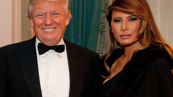 Internet in de ban van vader van Melania Trump. Hij lijkt wel héél veel op deze man…