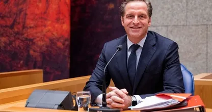 Dochter Hugo de Jonge wil niet meer samen met haar vader over straat