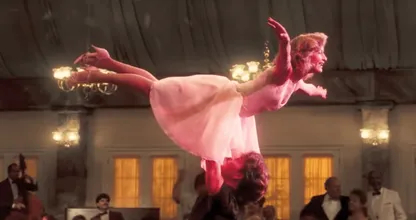 Het is ook lastig: stel bewusteloos nadat ze beroemde Dirty Dancing-scène nadoen
