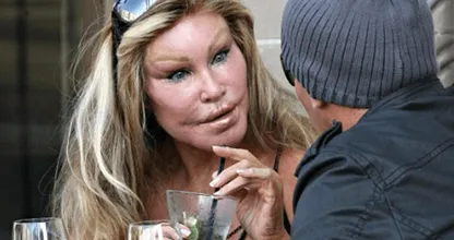 So sah Jocelyn „Catwoman“ Wildenstein vor den ganzen Schönheits-OPs aus! Erkennst du sie wieder?