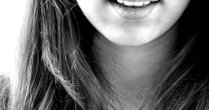 Voulez-vous réduire votre double-menton ? Essayez ces simples exercices
