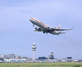 Al het vliegverkeer op Schiphol ligt plat door een storing: geen vluchten in of uit