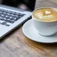 Waarom je nooit koffie voor het ontbijt moet drinken