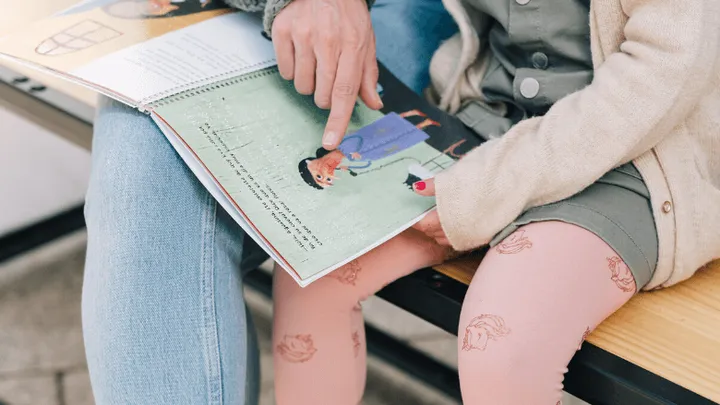 Klub książki Braille'a umożliwia dzieciom niewidomym dostęp do umiejętności czytania i pisania