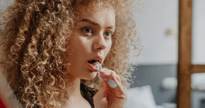 Dit is waarom je vanaf nu je tanden wil poetsen met tandpastatabletten