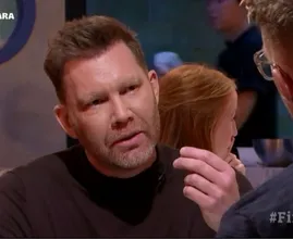 Sipke Jan Bousema overspoelt met reacties na regenboogvlag-betoog in First Dates