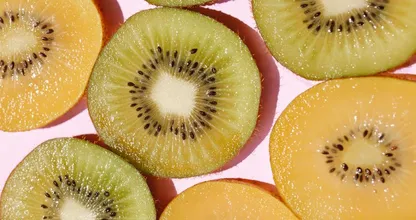 Lekker makkelijk: deze verrassende fruitsoorten eet je gewoon mét schil