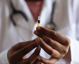 Geprikt met AstraZeneca? Dan krijg je waarschijnlijk een boostervaccinatie