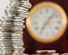 With this genius saving method you'll save up 1500 dollars a year with no trouble!