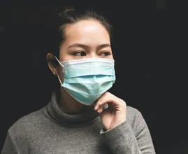 Acne door het dragen van een mondkapje? Het zou ook dít kunnen zijn