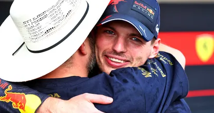 Max Verstappen breekt bijzonder record met overwinning in Mexico
