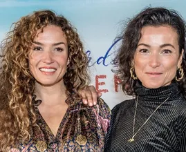 Hoogzwangere Katja Schuurman deelt stralende familiefoto
