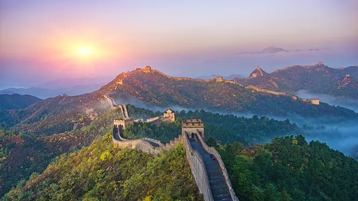 20 Incredible Travel Destinations Around The World