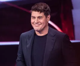 Martijn Krabbé blikt terug op bruiloft met prachtige trouwfoto