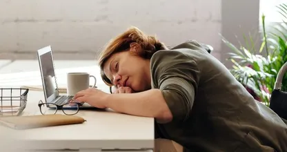 Middagdip op je werk? Met deze 6 tips kun je dat voorkomen