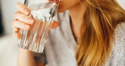 We drinken blijkbaar structureel te weinig water