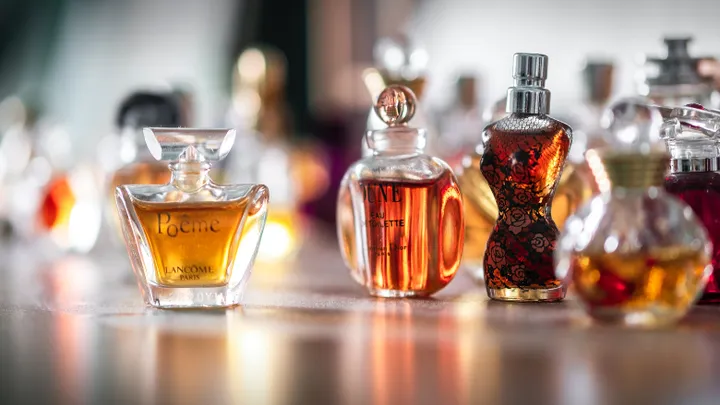 Aquí es donde debes guardar tus frascos de perfume