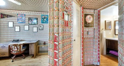 Maison de rêve : cette maison est entièrement recouverte de canettes de bière