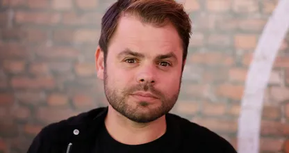 Roel van Velzen stelt nieuwe vriendin voor: ‘Intens gelukkig met alle liefde’