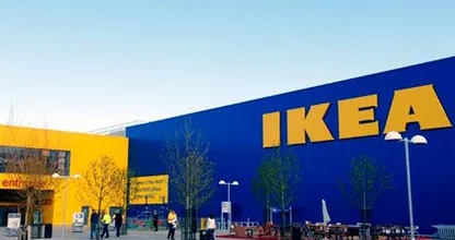 IKEA is de held van de dag! Ze hebben een student in rolstoel enorm verrast voor Kerst!