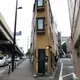 Un estudiante vive en el apartamento más pequeño de Japón, de 300 dólares al mes, ¡y nunca hemos visto nada igual!