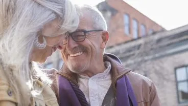 Süßer beim zweiten Mal: Freche und clevere Dating-Tipps für die über 50-Jährigen