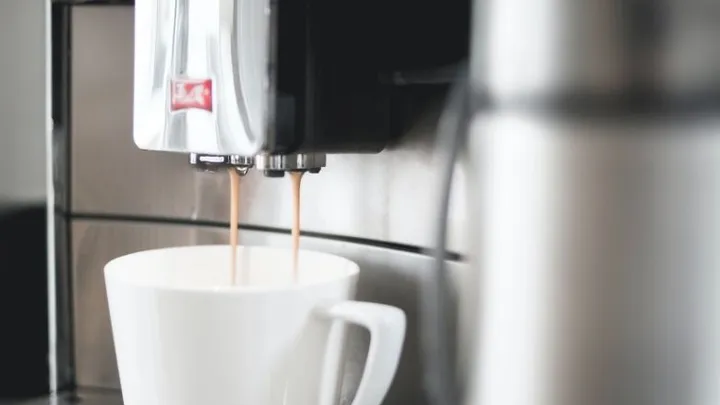 Oei: zo vaak zou je eigenlijk je koffiezetapparaat moeten schoonmaken