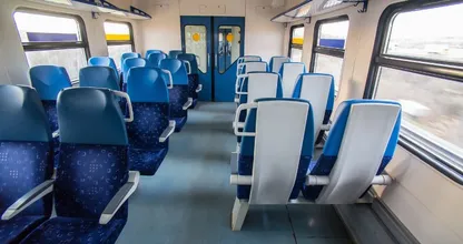 Hilarisch: man gaat viraal met airfryer in de trein