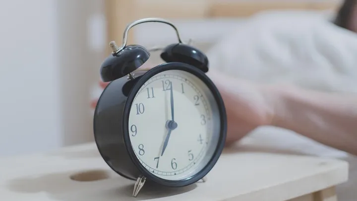 Dit doet snoozen met je gezondheid en zo stop je ermee