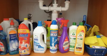 DEZE huishoudelijke artikelen hebben een houdbaarheidsdatum! Bijna niemand weet dit, belangrijk!