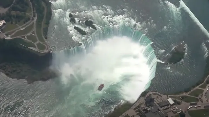 Découverte incroyable après l'assèchement des chutes du Niagara en 1969