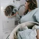 Aha! Dit gebeurt er met sokken die je 'kwijtraakt' in de wasmachine