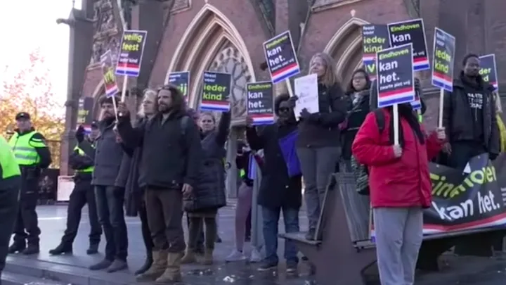 Actiegroep Kick Out Zwarte Piet demonstreert deze maand in 12 steden