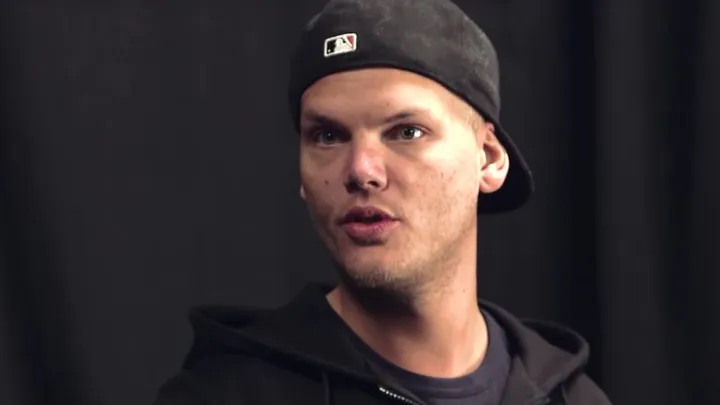 Noticias: El DJ sueco Avicii acabó con su vida