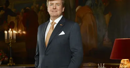 Trotse koning Willem-Alexander verheugt zich op zestiende verjaardag Amalia