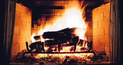 SBS6 zendt op eerste kerstdag de hele avond een haardvuurtje uit