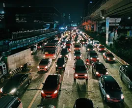 Vandaag drukste ochtendspits van het jaar met honderden kilometers file