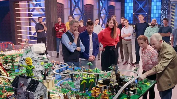 Leuk! Dít is de nieuwe presentator van LEGO Masters