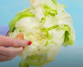 ¿Cortaste la lechuga mal toda tu vida? Cortarás en 2 segundos de esta forma