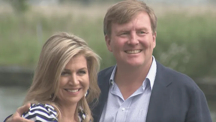 Dit zijn ze dan: de staatsieportretten van koning Willem-Alexander en koningin Máxima! Lijken ze een beetje?