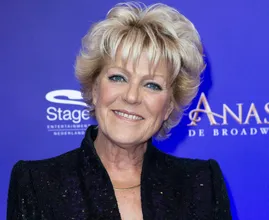 Simone Kleinsma brengt ode aan de kleinkunst met eigen tv-programma