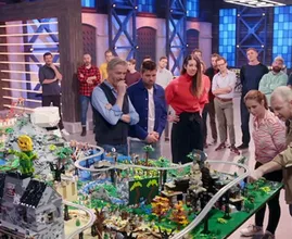 Leuk! Dít is de nieuwe presentator van LEGO Masters