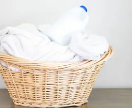 Un bucato pulito e splendente con una soluzione economica e risolutiva! Ed è anche economica!