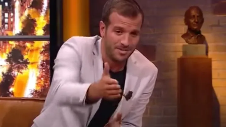 Rafael van der Vaart moet 43.000 euro achterstallige huur van Sabia betalen