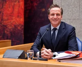 Dochter Hugo de Jonge wil niet meer samen met haar vader over straat