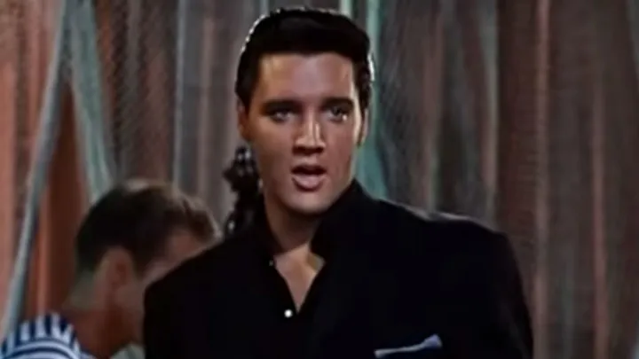De fans van Elvis waren helemaal enthousiast over dit duet. Prachtig om weer eens te zien!