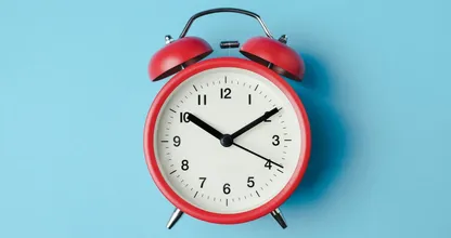 Yes! We mogen vannacht weer een uurtje langer slapen