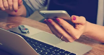 Getsie! Zo vies is je telefoonscherm werkelijk