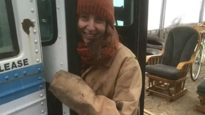 She Remodeled an Old Bus into Her Dream Home